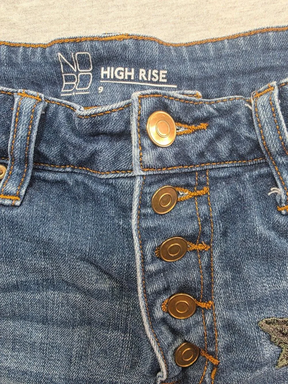 NOBO High Rise Denim Shorts Embroidered Rose Distressed Frayed Size 9